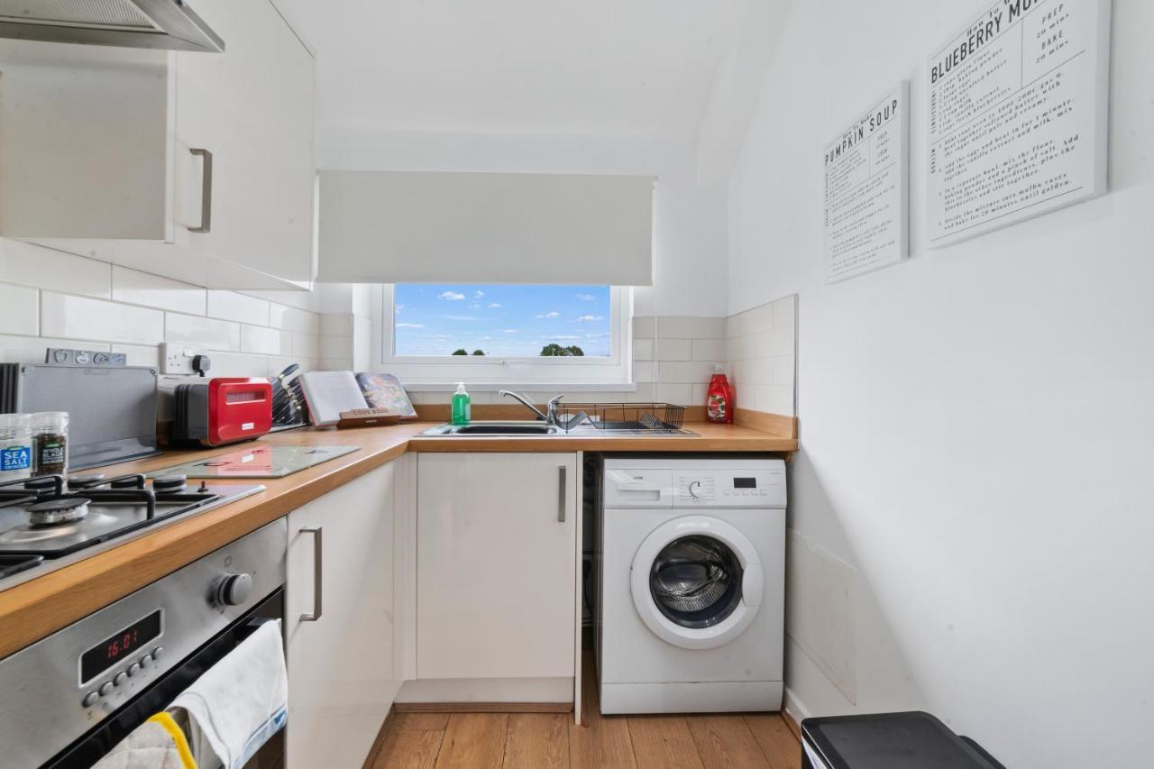 Village Cwtch Whitchurch 2 Bedroom Apartment Cardiff Kültér fotó